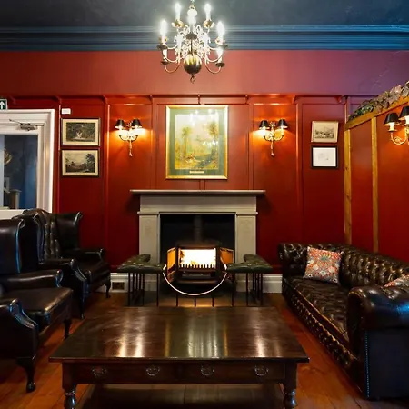 Badger Bar فندق مبيت وإفطار 3*